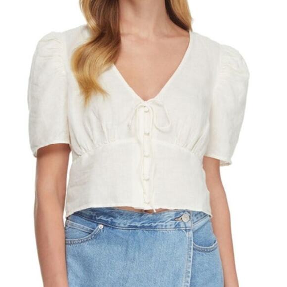 Levi's Tops - Levi's Linen Crop Blouse Women's Size Medium Short Sleeves  Top